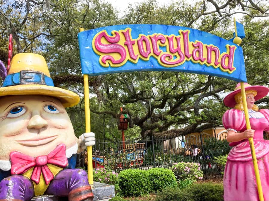 View of the sculptures holding the landmark sign of Storyland