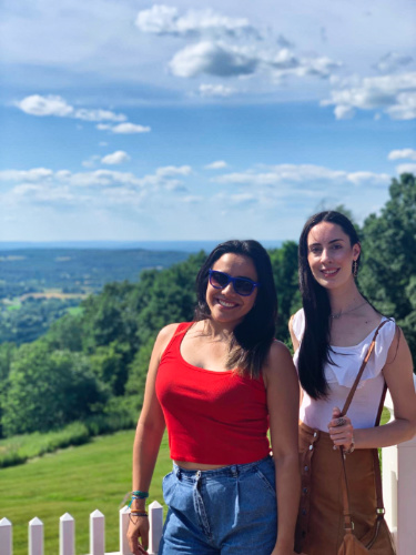 The author Niamh Hayes and her friend, posing for a photo at Bellvale Creamery