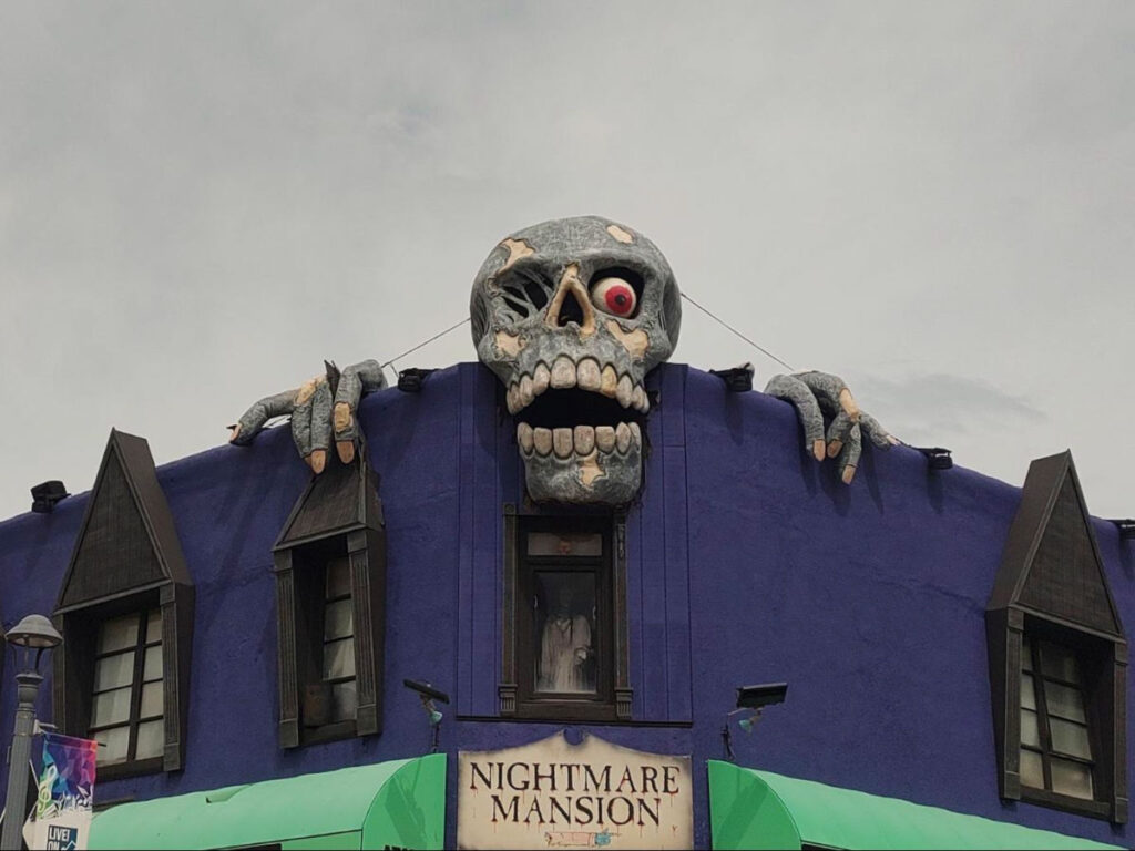 View of the skull character at the entrance of Nightmare Mansion