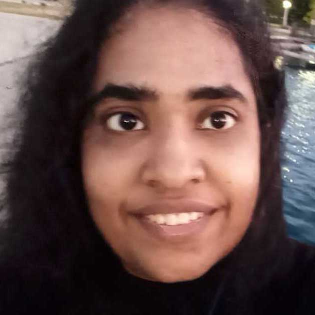 Nilani Thiyagarajah, Travel Lemming Chicago author