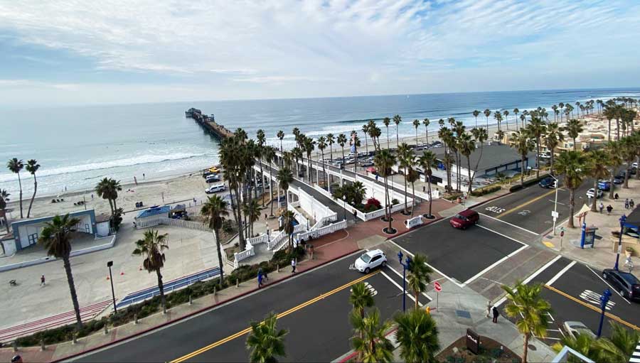 Overlooking view of Oceanside Pier and the clear blue sky