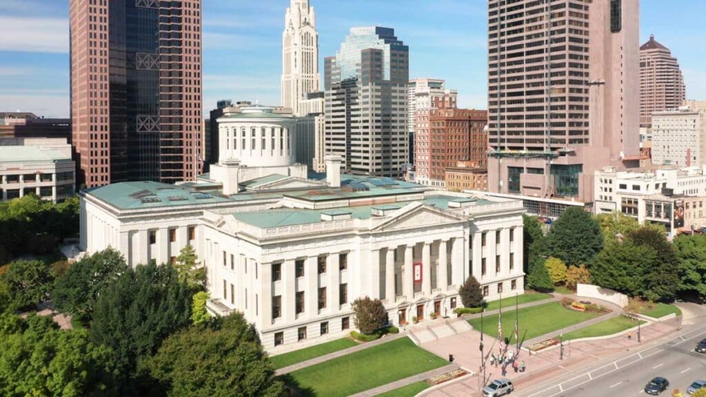 Aerial view of the Ohio Statehouse building
