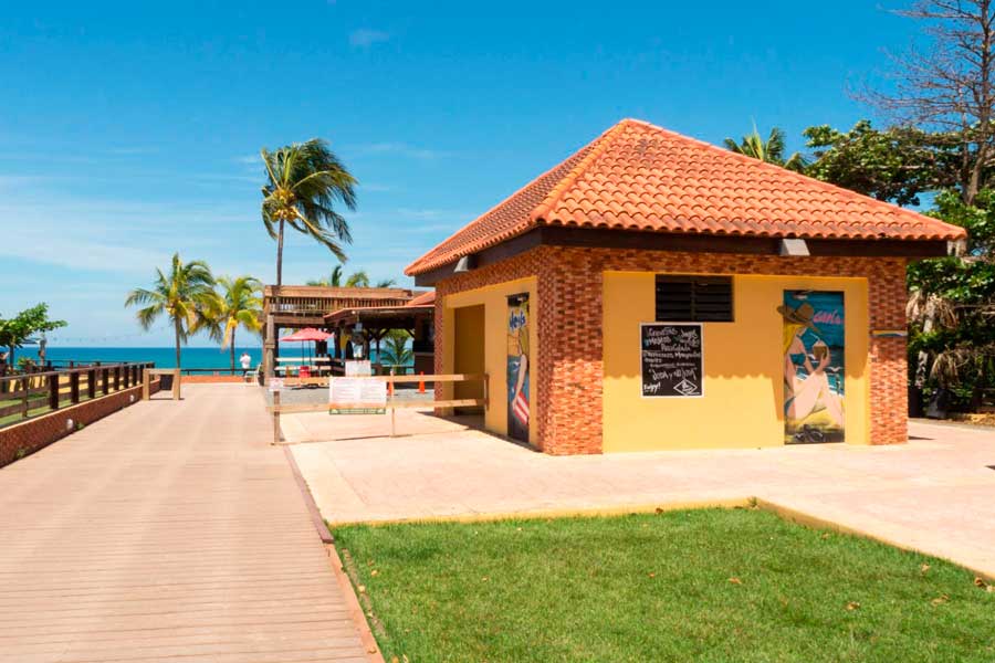 View from the Ola Sunset Café and the beach near it