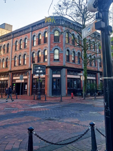 The old cobbled streets and buildings of Gastown