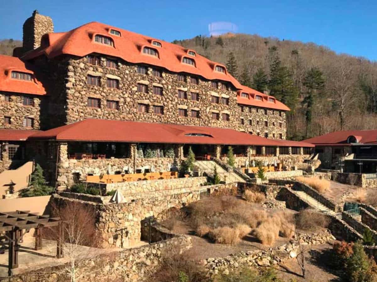 The Omni Grove Park Inn building from the outside