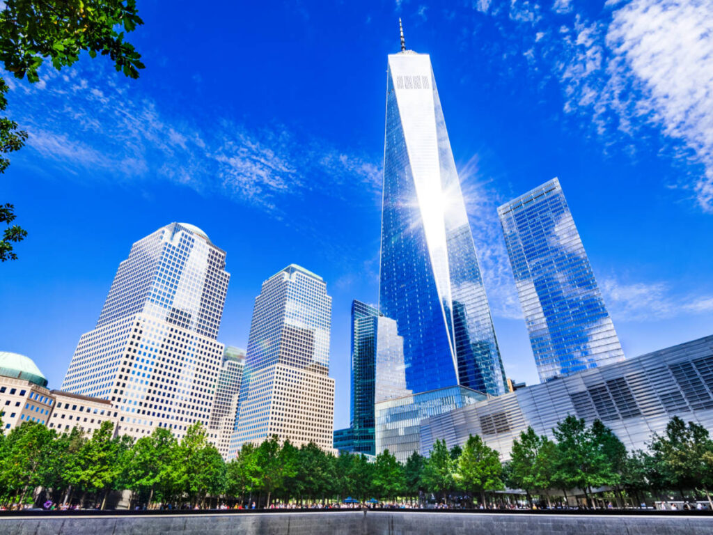 View of the Manhattan skyline with the One World Trade Center Tower