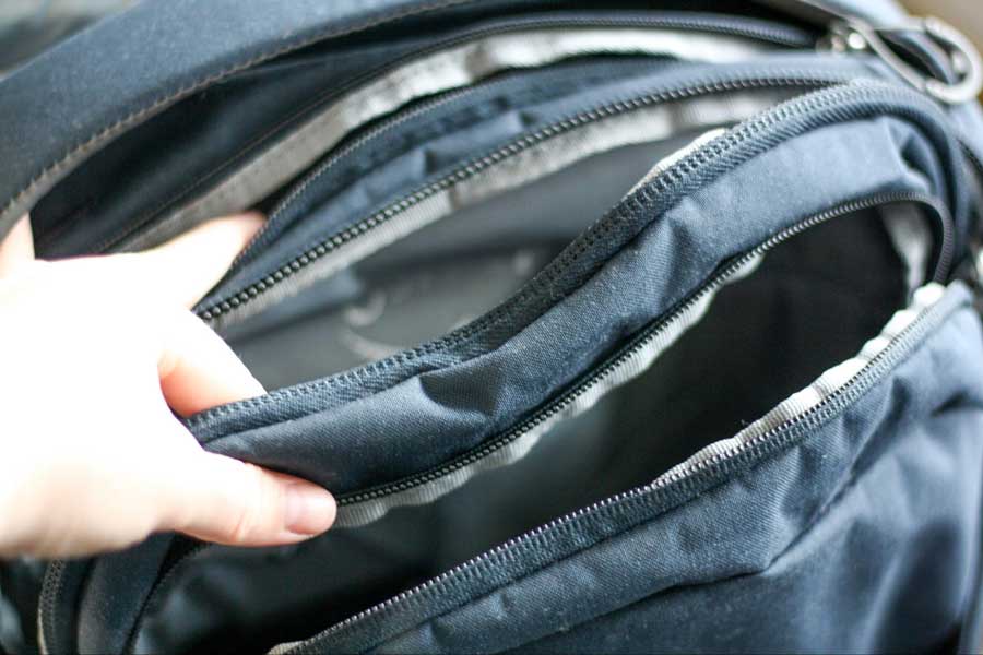 Close up view of the Osprey Porter 30 Travel Pack compartments