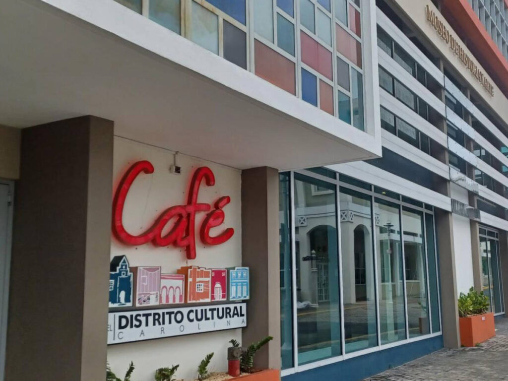 View of the cafe signage outside Museo de Historia y Arte de Carolina