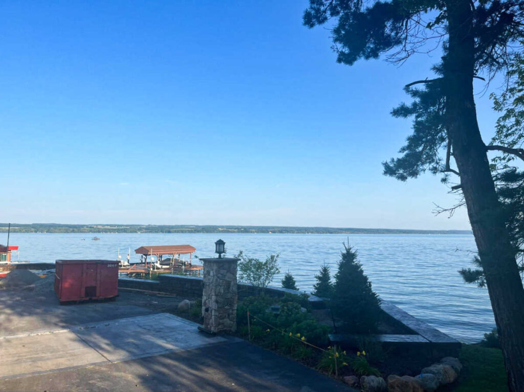 Overlooking view of the Seneca Lake from a balcony