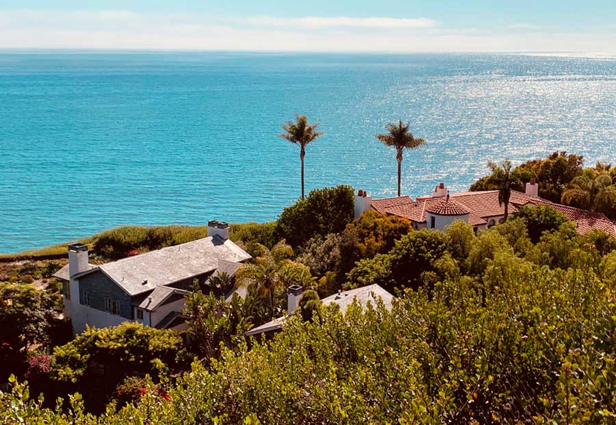 Overlooking view of the Pacific Ocean under the clear blue sky