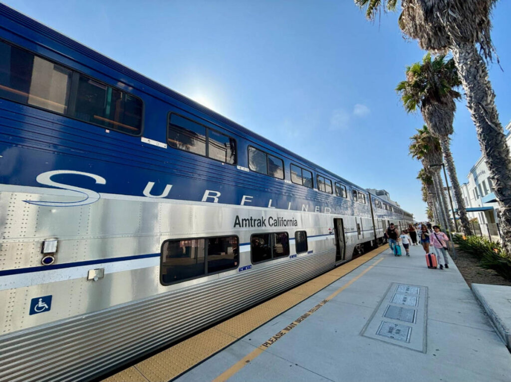 The Amtrak Pacific Surfliner from the outside