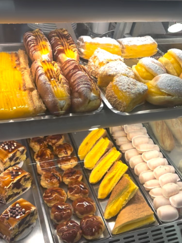 An array of baked goods on display at Padeirinha Doce