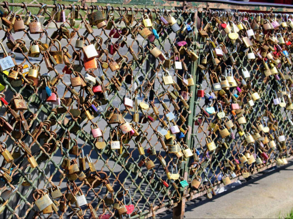 View of the padlocks on the fence at the Pont des Arts