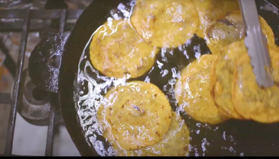 Panuchos being fried