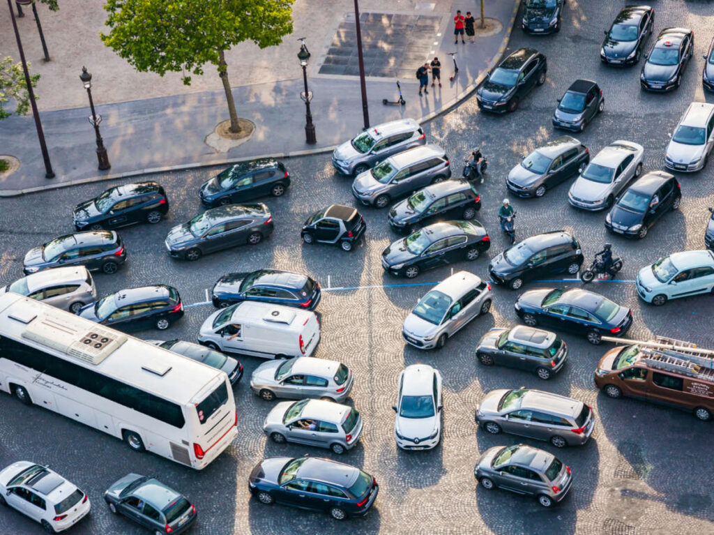 Aerial view of the traffic in Paris