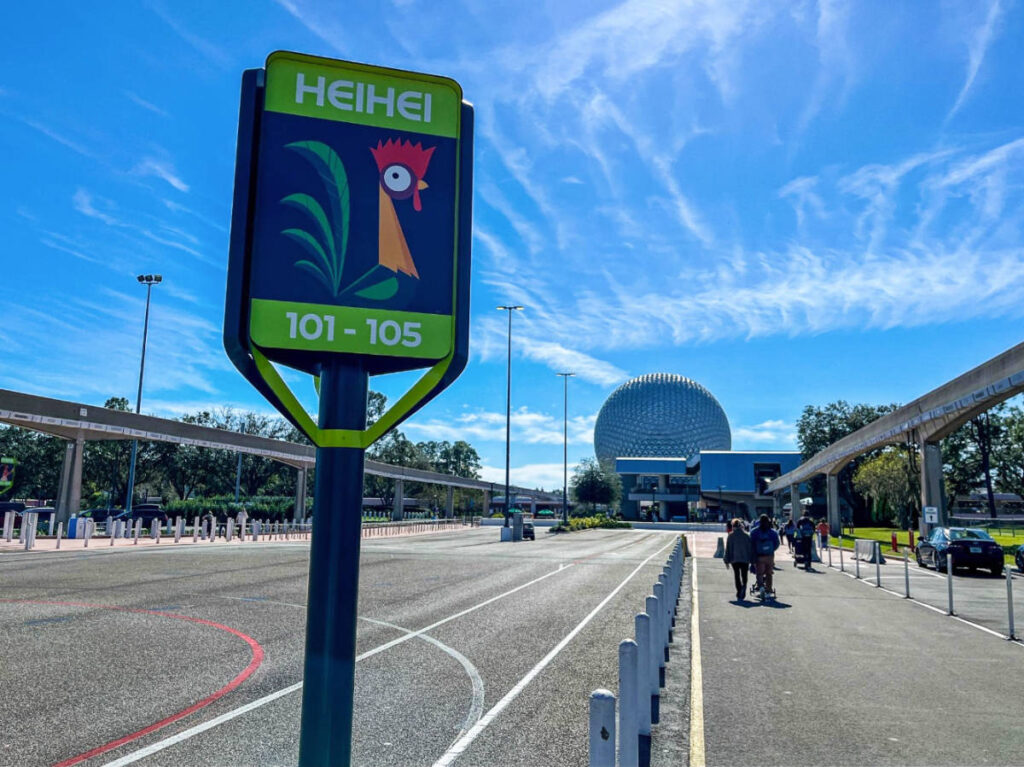 Heihei from Moana at the parking in Disney