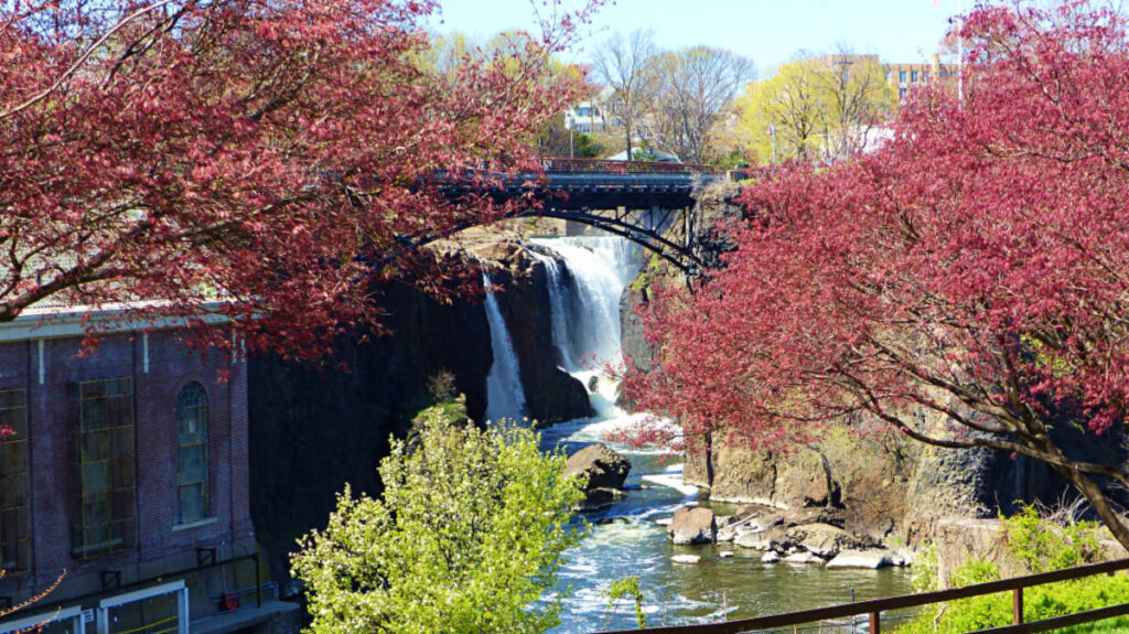 Scenic view at the Paterson Great Falls National Historical Park