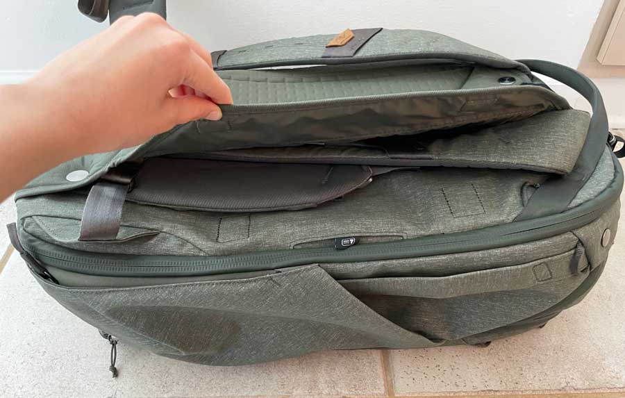 Hip and shoulder straps of the Peak Design Travel Backpack