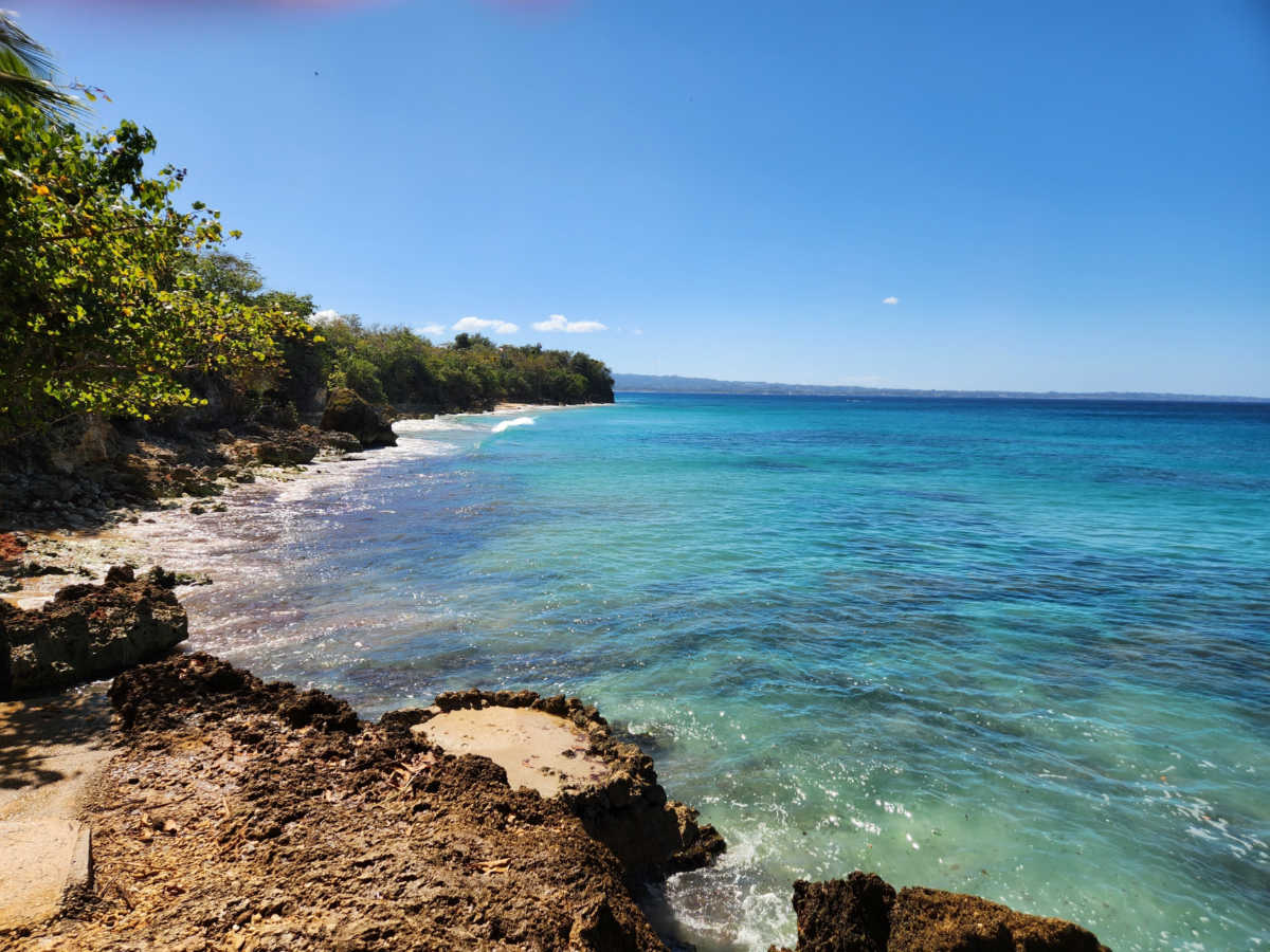 Overlooking view of the Peña Blanca Beach