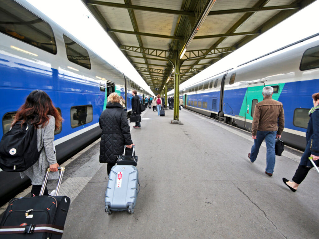 People waiting for train in Paris to Anncecy