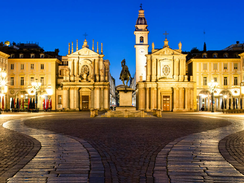Night view of Piazza San Carlo in Turin