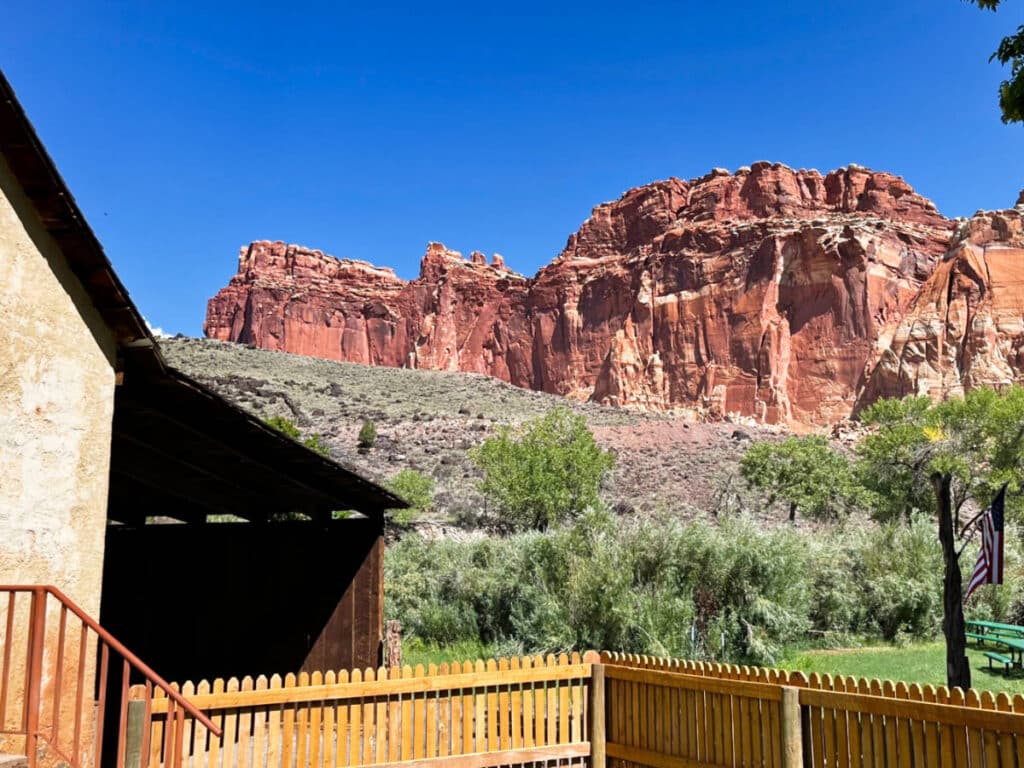 View of the red rocks formation behind the pioneer home in Pioneer Park