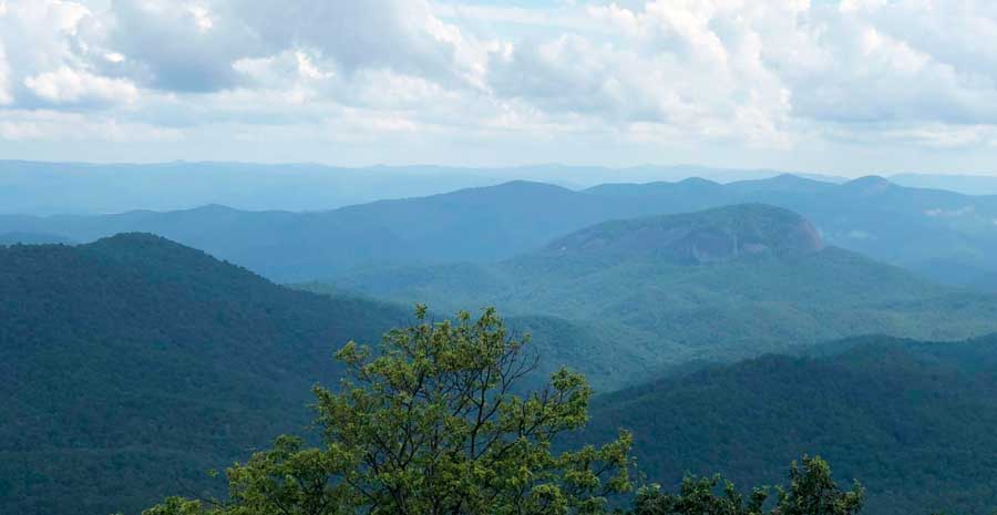 Overlooking view of the Looking Glass Rock