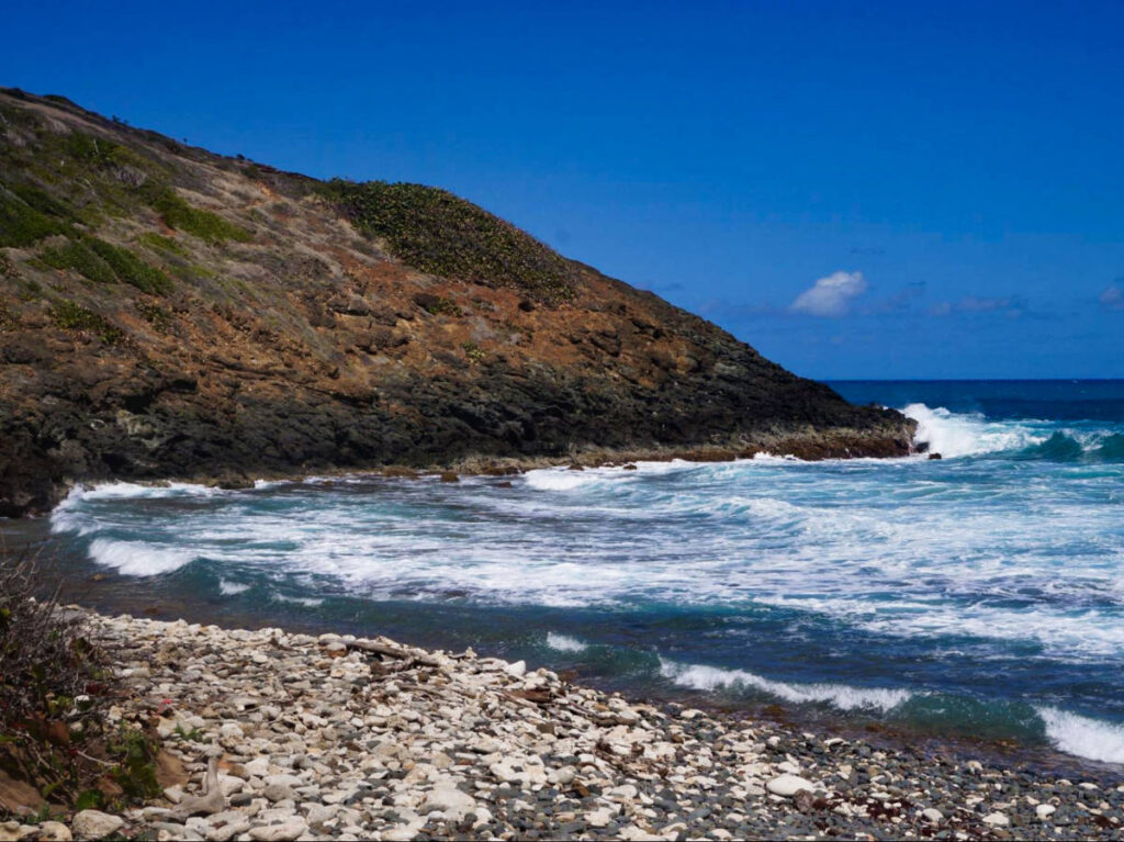 View of the cliff and rocky beach in Playa Jayuya