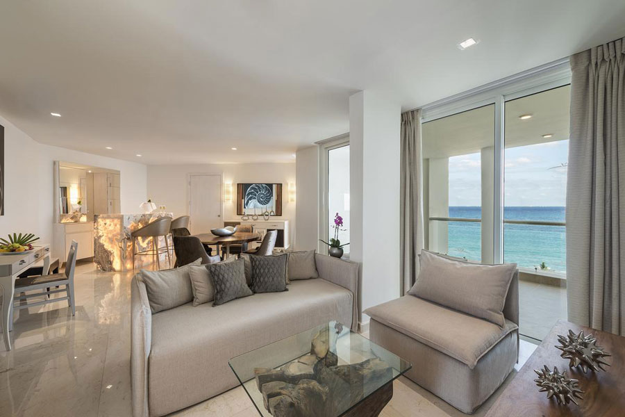 The interior of Playacar Palace Presidential Suite