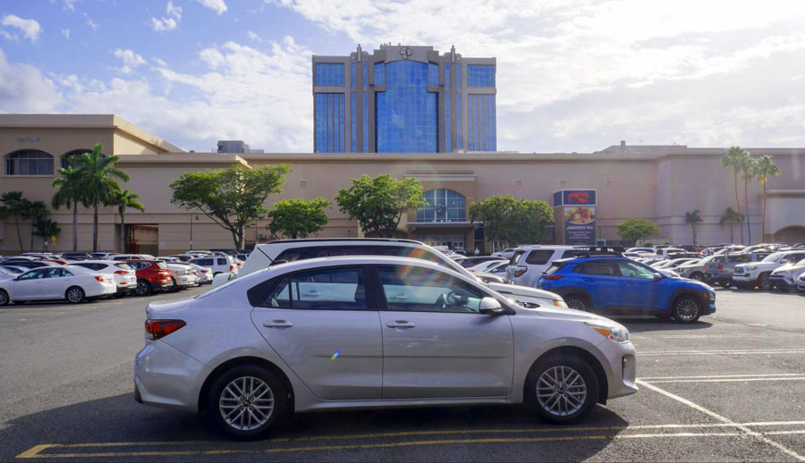 View of car parked outside the Plaza Las Americas