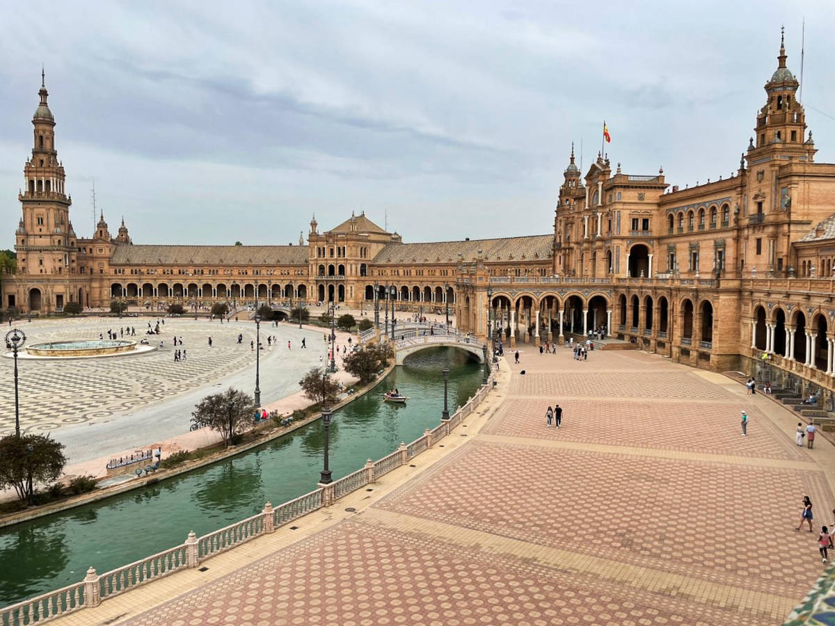 Aerial view of the Plaza de España with the view of the bridge over the river