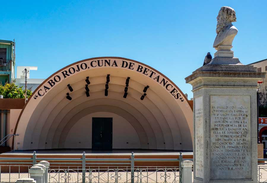 View from the Plaza de Recreo during a sunny morning