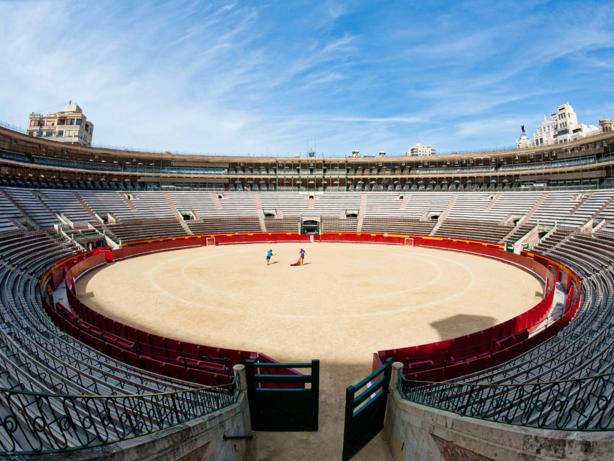 Panoramic view of the empty bleachers and interior of Plaza de Toros