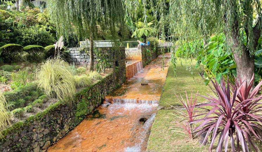 Thermal pools found in Poça da Dona Beija
