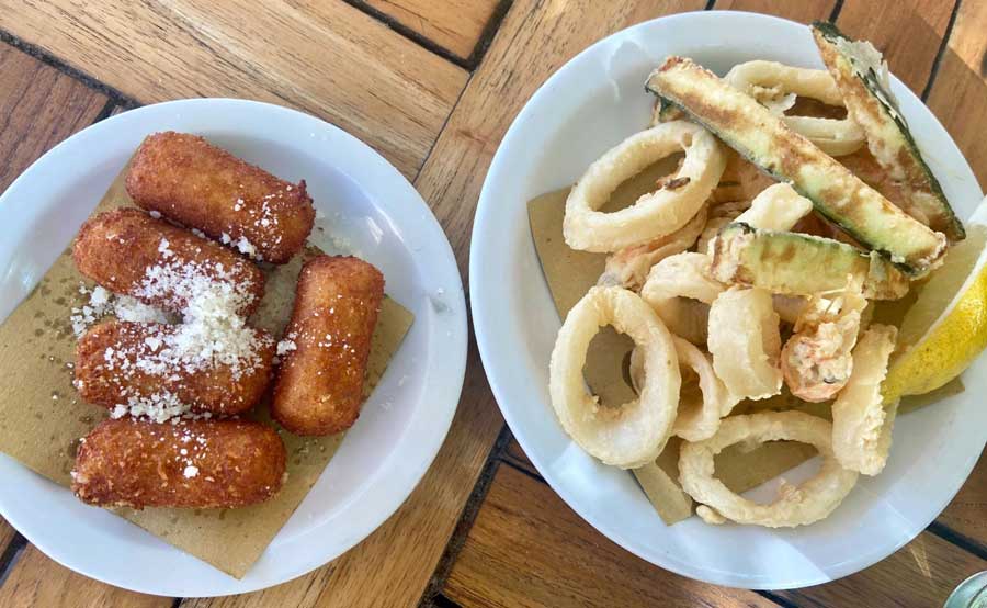 Potato croquettes and fritto misto in Polpo