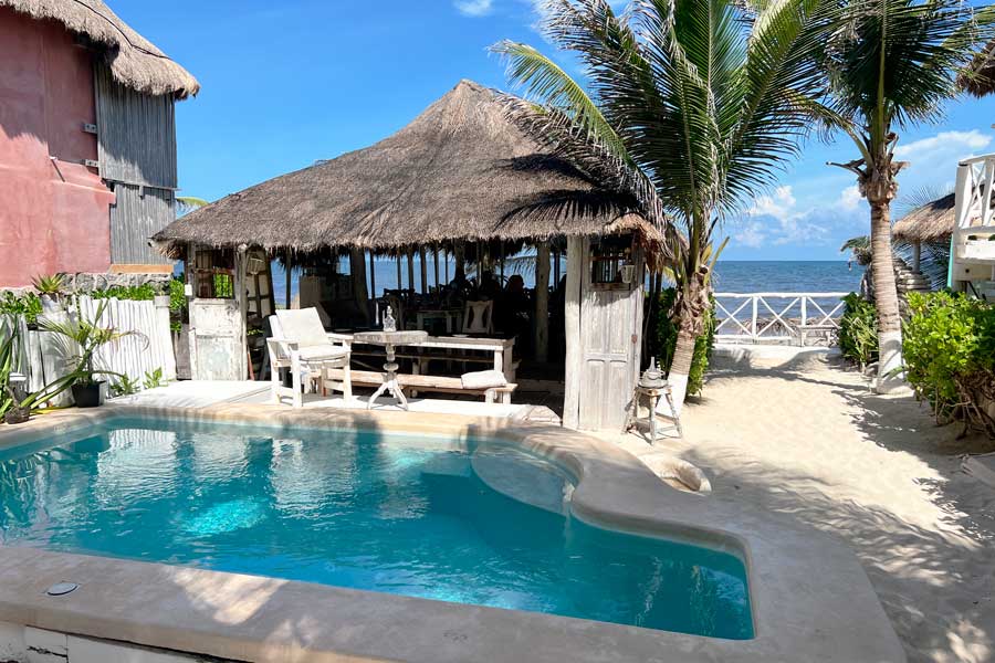 View of the pool area in Posada Punta Piedra