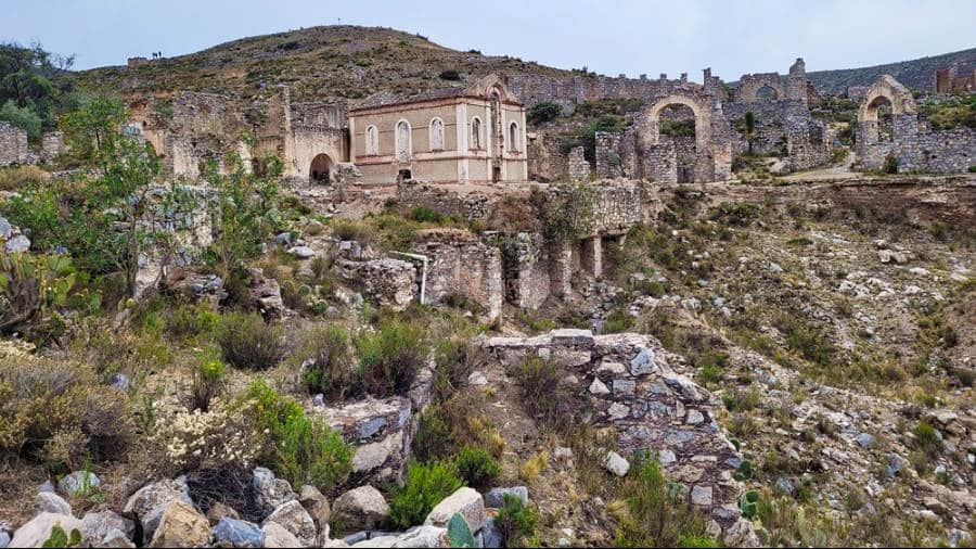 View of the ghost town of Real del Catorce in San Luis Potosi
