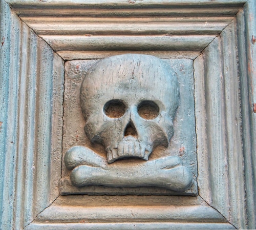 Skull on side of Purgatory Church in Matera