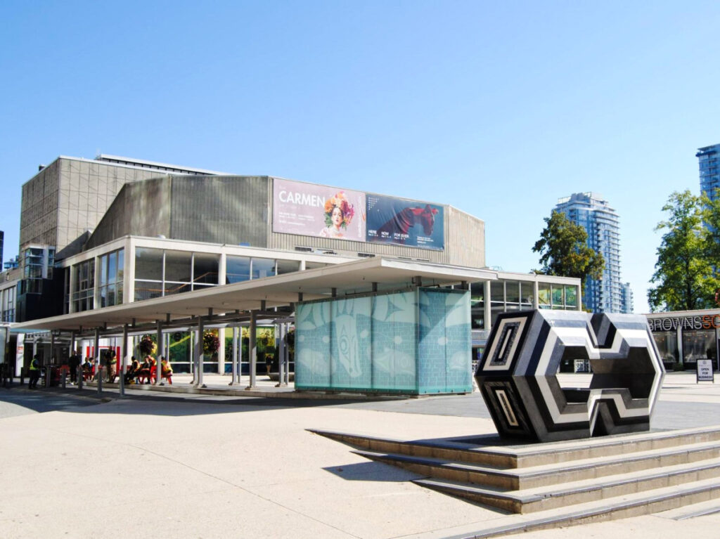 Exterior view of the Queen Elizabeth Theatre