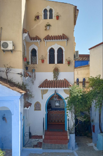 View of a house entrance in Chefchaouen