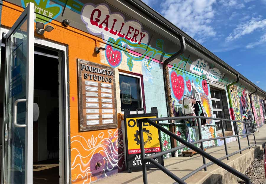Establishments with art scene in River Arts District