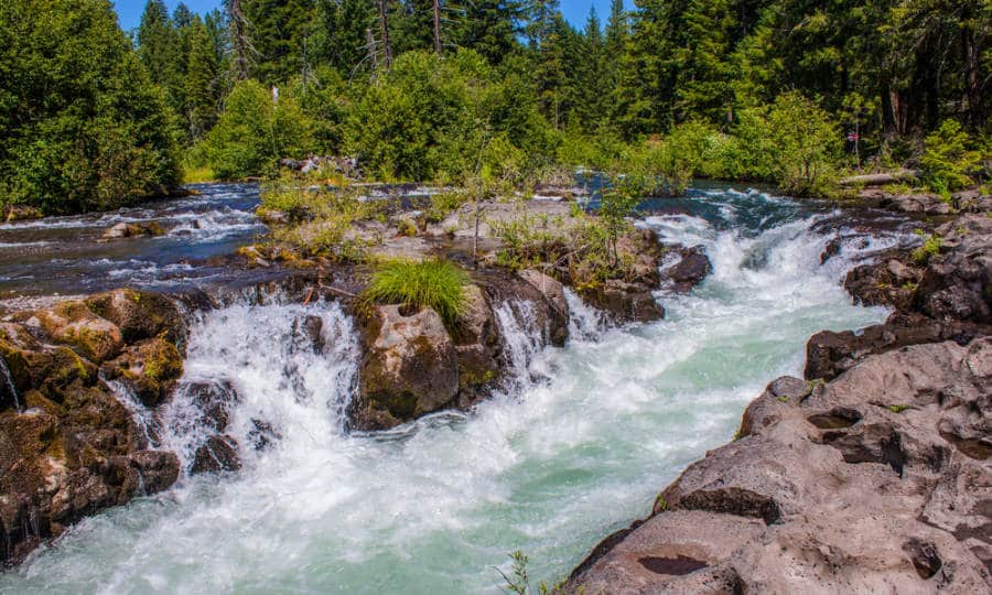 Running water at the Rogue River