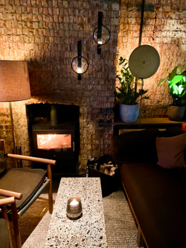 The cozy rustic interior of Gold in Notting Hill