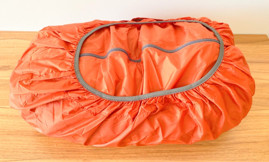Salkan Backpack with the Rain Cover