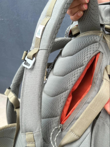 A security pocket at the back of the Salkan Carry-On Backpack