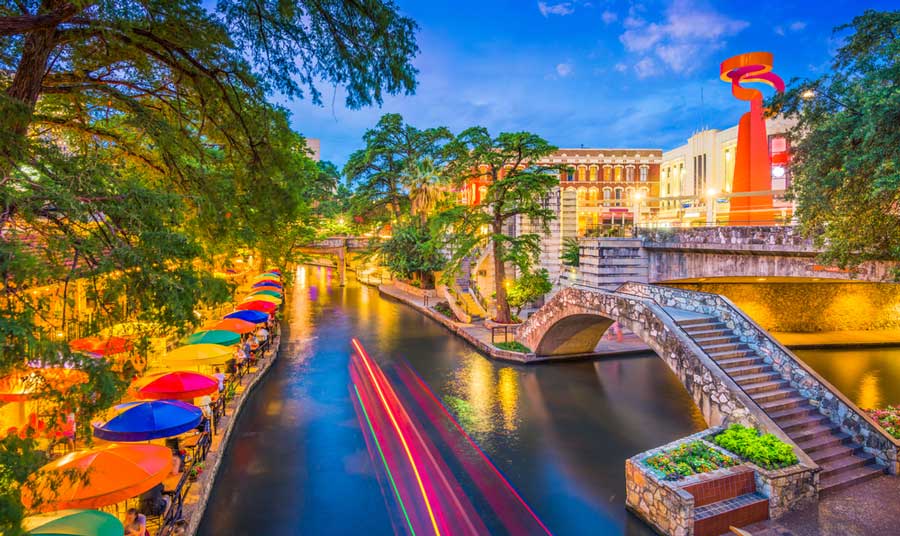 View from the San Antonio Riverwalk before night time