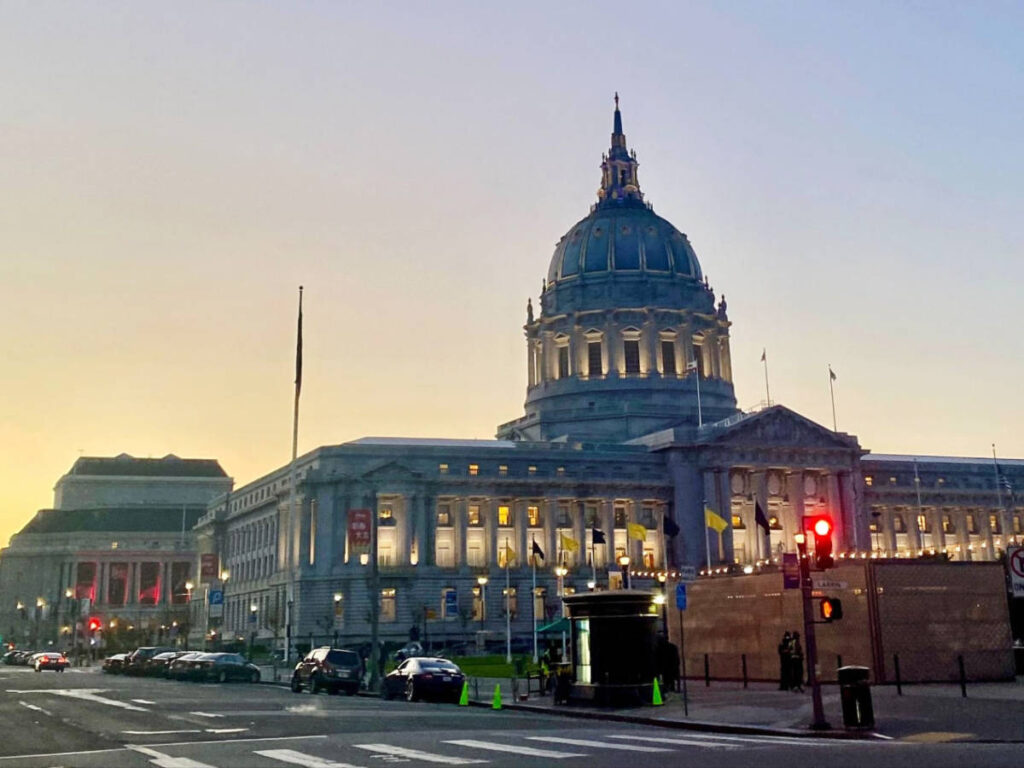 The San Francisco’s City Hall building from the outside