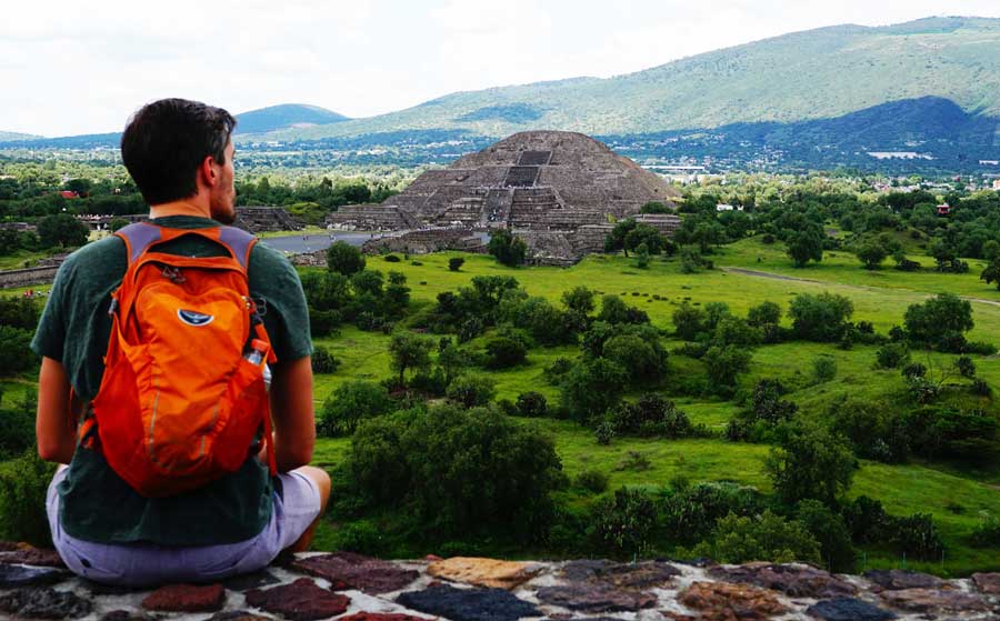 The author admiring the archaeological site at Teotihuacán