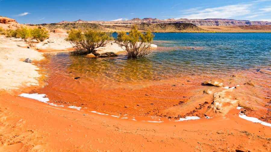 Scenic view of the Sand Hollow State Park on a sunny day