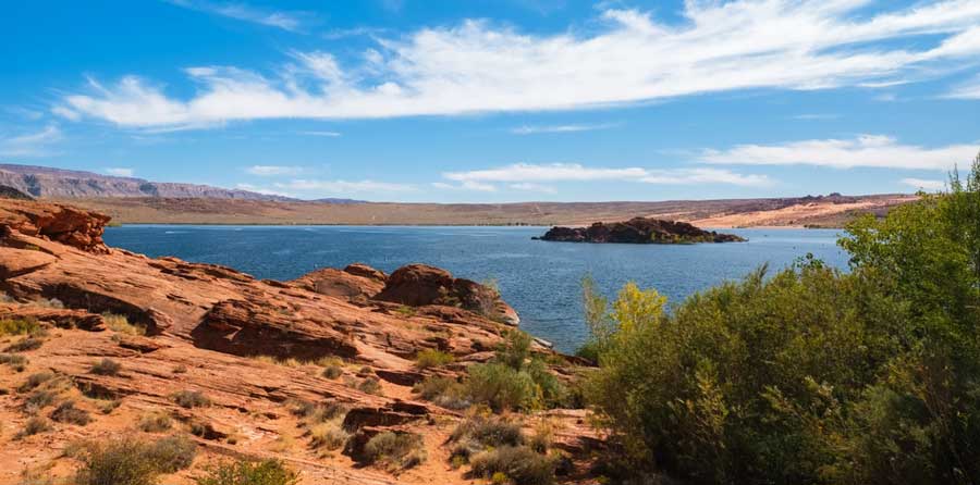 Scenic view at the Sand Hollow State Park in Utah